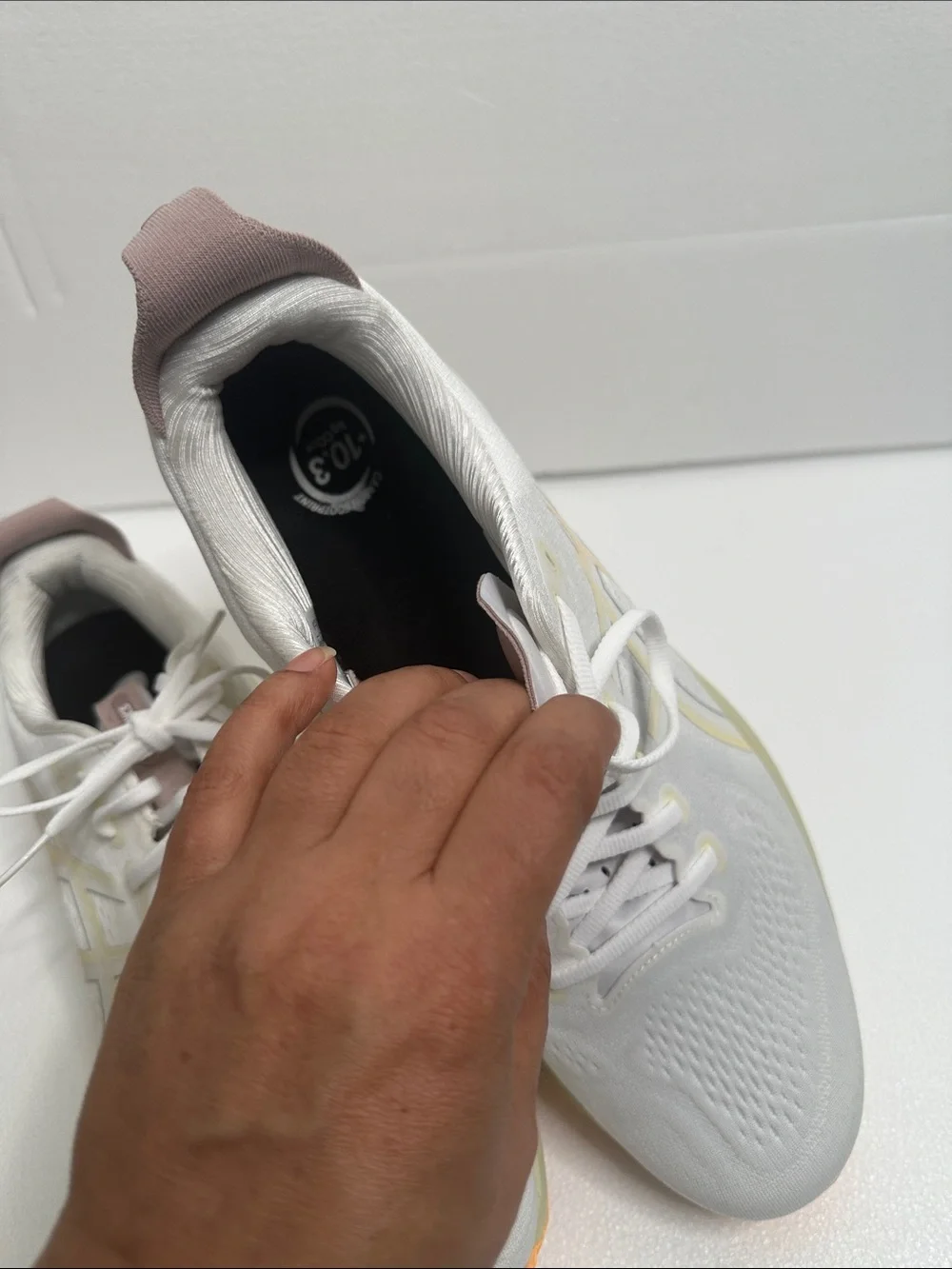 Asics 4D guidance system white Running Shoes with Pale Yellow Midsole  Pink 12
